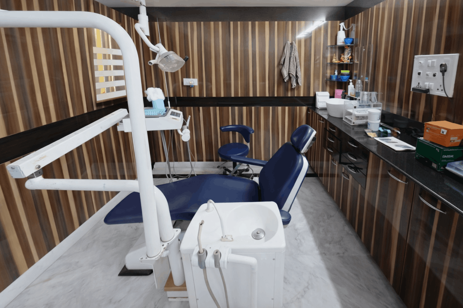 Dental treatment room
